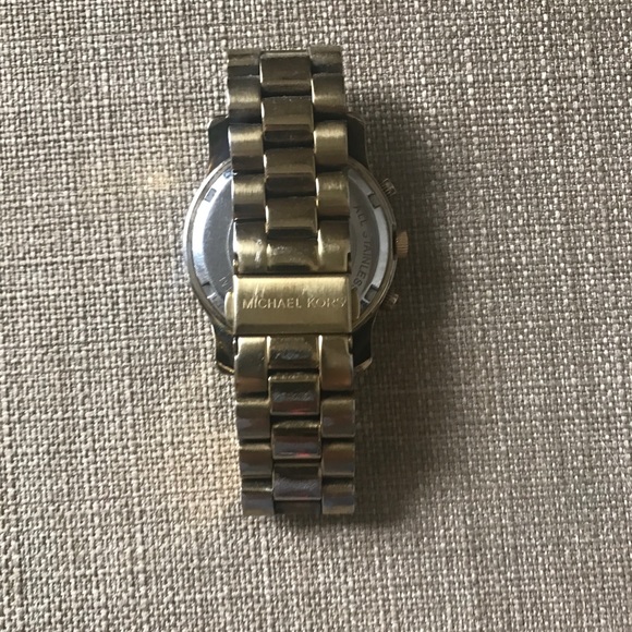 Michael Kors Watch - Picture 2 of 3